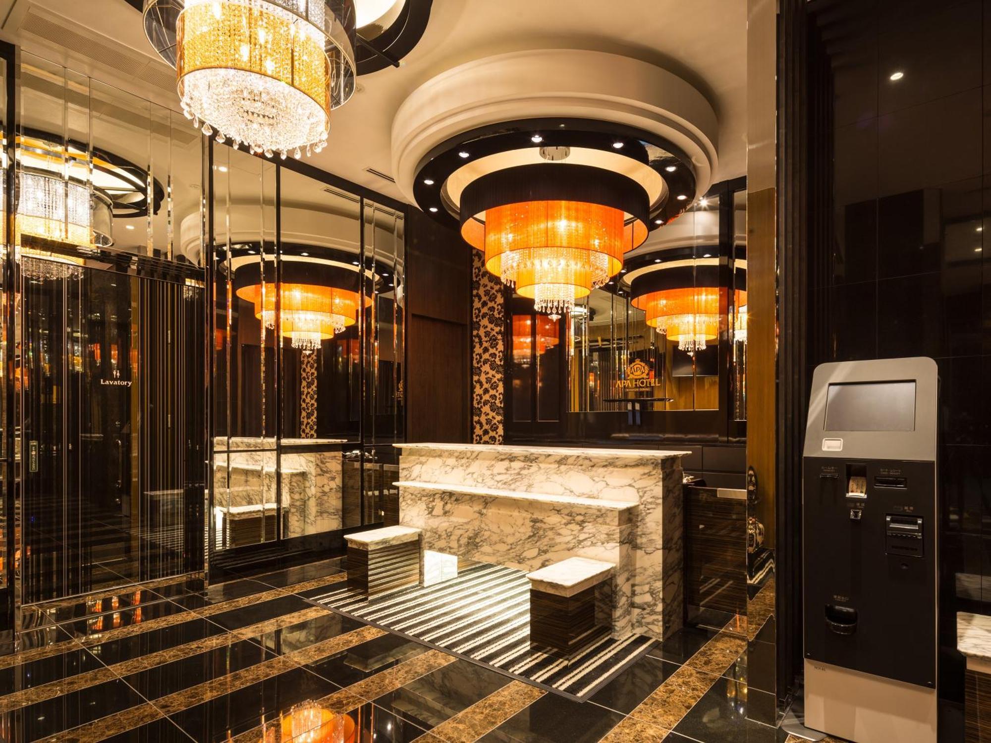 טוקיו Apa Hotel Iidabashi Ekiminami מראה חיצוני תמונה